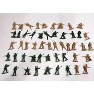 Plastic Army Men Figures Tan and Green Military Soldiers Lot of 50
